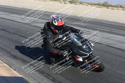 media/Dec-01-2025-Moto Forza (Mon) [[2daa91e15f]]/2-Intermediate Group/Session 4 (Turn 10 Inside)/